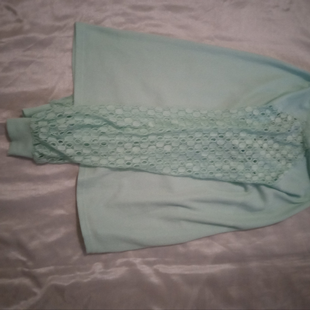New Without Tag Miholl Mint Green Lace Sleeve Sweatshirt SizeL - Picture 6 of 8